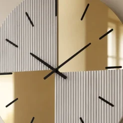 Orologi Da Parete Moderni-Selezionato da Mazzolaluce Orologio da parete 60 cm specchio cannettato e oro design moderno elegante