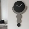 Orologi Da Parete Moderni-Selezionato da Mazzolaluce Orologio da parete con pendolo moderno nero e fango