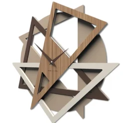 Orologi Da Parete Moderni-Selezionato da Mazzolaluce Orologio da parete design moderno geometrico legno nocciola