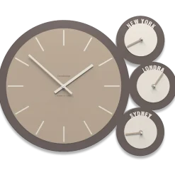Orologi Da Parete Moderni-Selezionato da Mazzolaluce Orologio da parete fusi orari london legno colore caffelatte