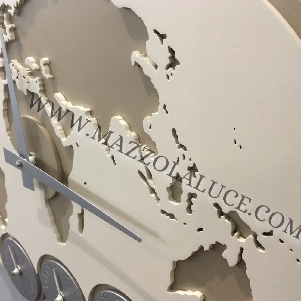 Orologi Da Parete Moderni-Selezionato da Mazzolaluce Orologio da parete greenwich planisfero fusi orari legno colore lino