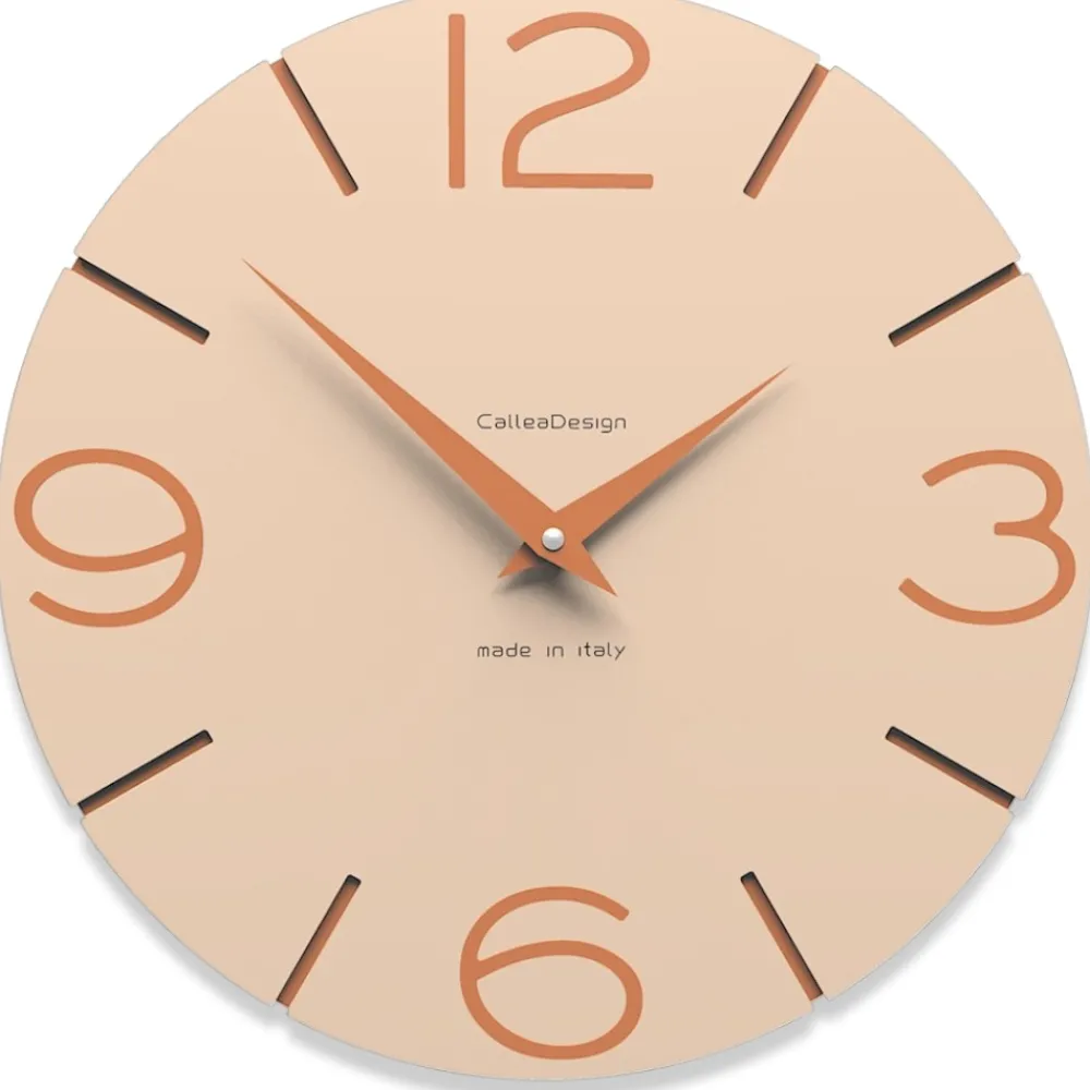 Orologi Da Parete Moderni-Selezionato da Mazzolaluce Orologio da parete in legno colore sabbia rosata moderno