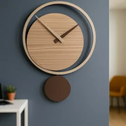 Orologi Da Parete Moderni-Selezionato da Mazzolaluce Orologio da parete moderno a pendolo noce canaletto