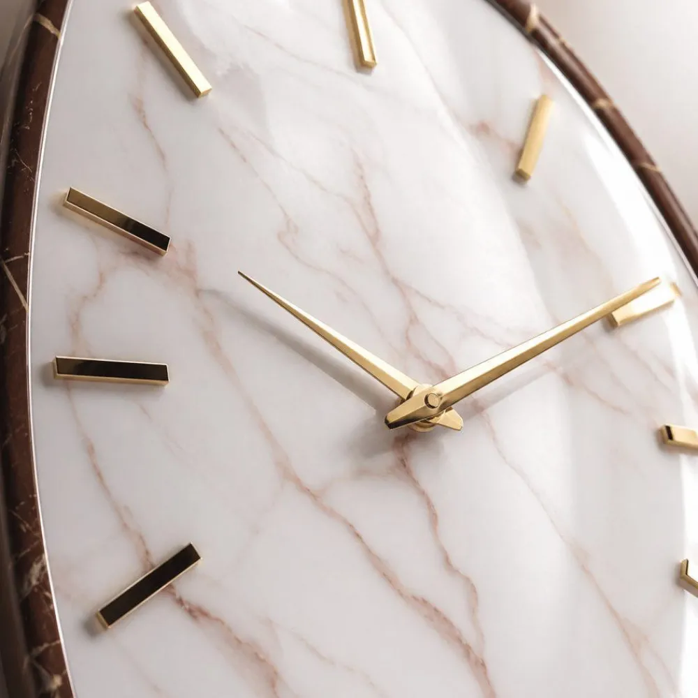 Orologi Da Parete Moderni-Selezionato da Mazzolaluce Orologio da parete moderno effetto marmo chiaro e foglia oro