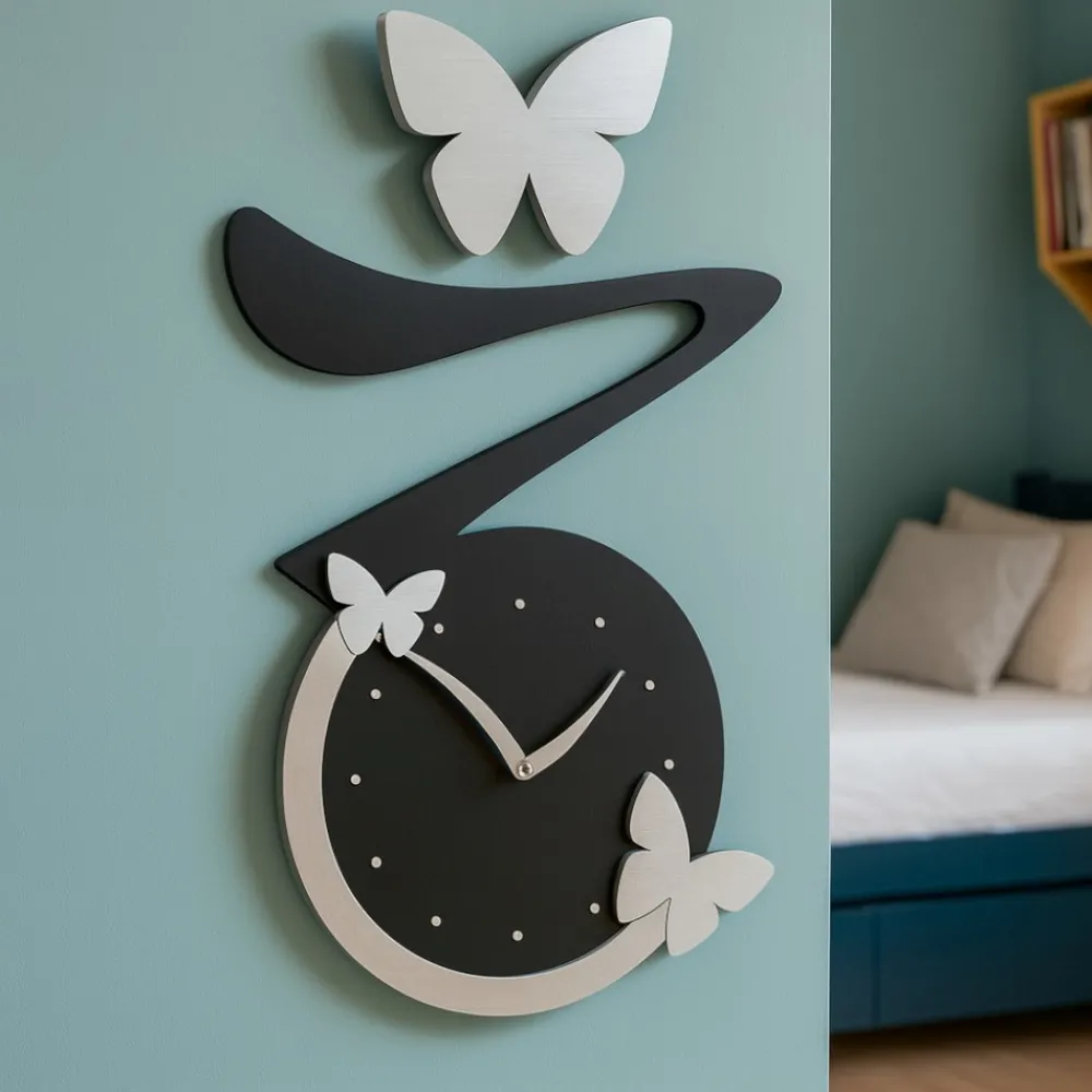 Orologi Da Parete Moderni-Selezionato da Mazzolaluce Orologio da parete moderno farfalle in legno nero grigio