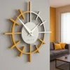 Orologi Da Parete Moderni-Selezionato da Mazzolaluce Orologio da parete moderno legno colore melone