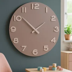 Orologi Da Parete Moderni-Selezionato da Mazzolaluce Orologio da parete moderno legno colore grigio prugna