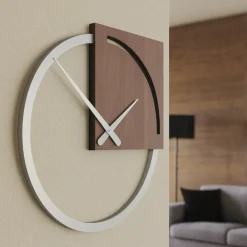 Orologi Da Parete Moderni-Selezionato da Mazzolaluce Orologio da parete moderno legno rovere wenge' grigio