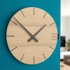 Orologi Da Parete Moderni-Selezionato da Mazzolaluce Orologio da parete moderno legno colore rovere decape