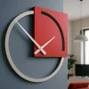 Orologi Da Parete Moderni-Selezionato da Mazzolaluce Orologio da parete moderno legno rosso rubino grigio