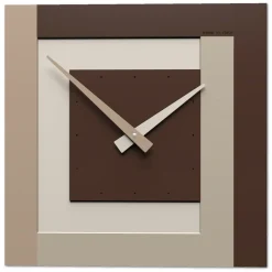 Orologi Da Parete Moderni-Selezionato da Mazzolaluce Orologio da parete moderno marrone nocciola quadrato