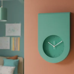 Orologi Da Parete Moderni-Selezionato da Mazzolaluce Orologio da parete moderno verde acqua design tondo