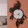 Orologi Da Parete Moderni-Selezionato da Mazzolaluce Orologio da parete nero moderno portafortuna