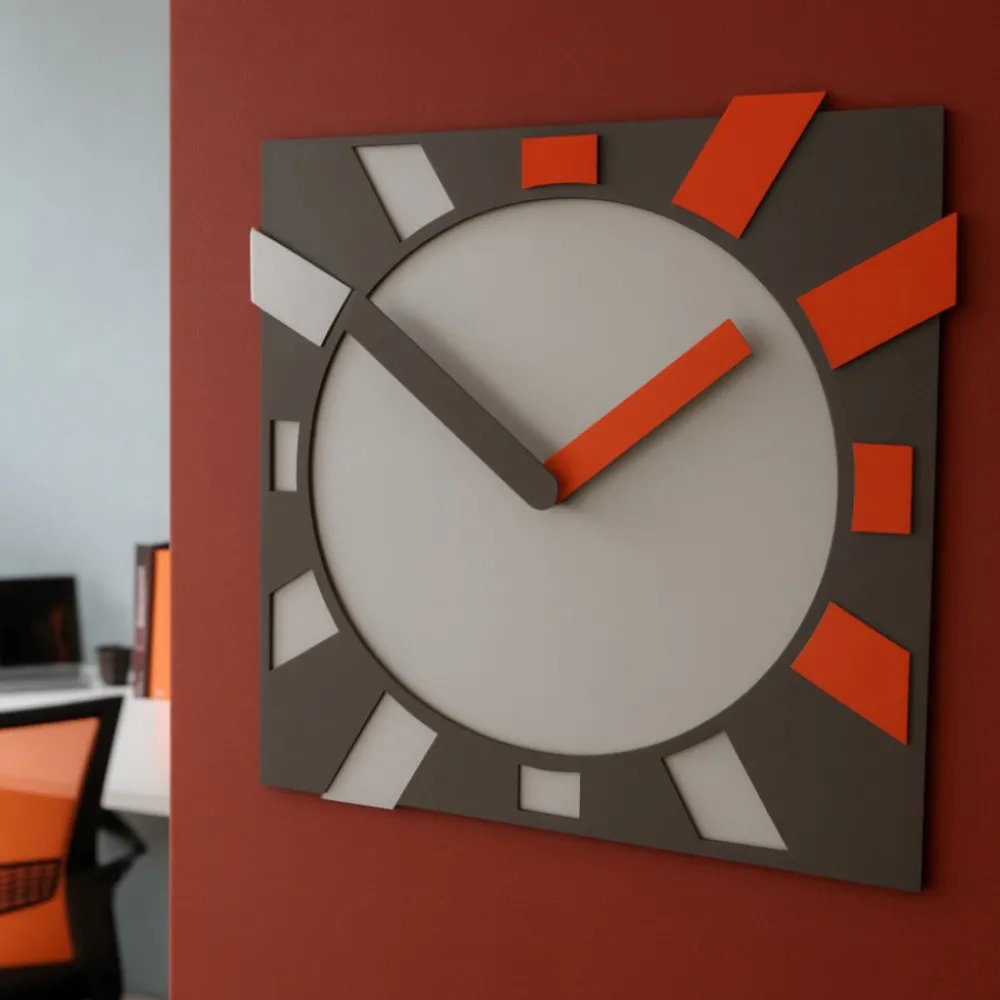 Orologi Da Parete Moderni-Selezionato da Mazzolaluce Orologio da parete quadrato arancione design moderno giappone