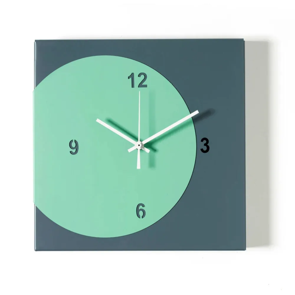 Orologi Da Parete Moderni-Selezionato da Mazzolaluce Orologio da parete quadrato design moderno petrolio e verde