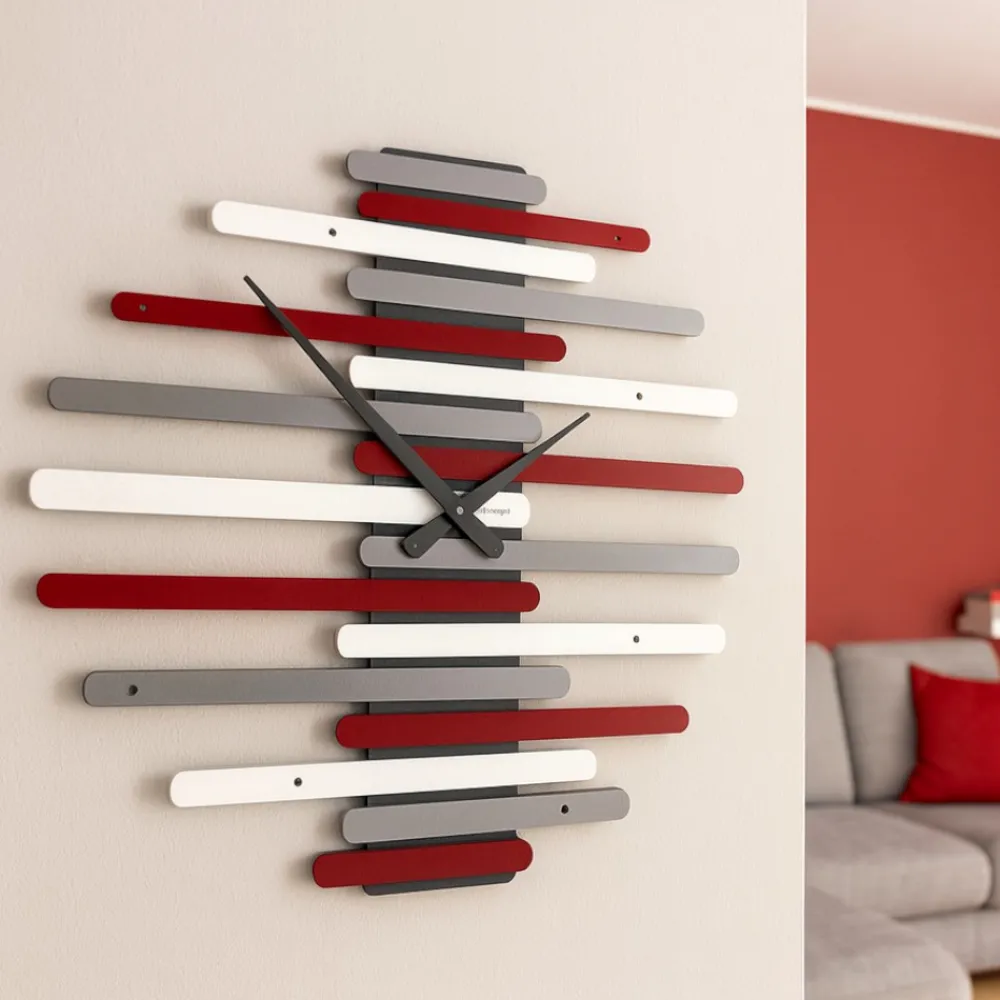 Orologi Da Parete Moderni-Selezionato da Mazzolaluce Orologio da parete rosso rubino grigio bianco in legno moderno