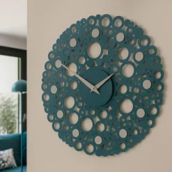Orologi Da Parete Moderni-Selezionato da Mazzolaluce Orologio da parete rotondo in legno ottanio traforato