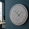 Orologi Da Parete Moderni-Selezionato da Mazzolaluce Orologio in legno moderno design rotondo grigio
