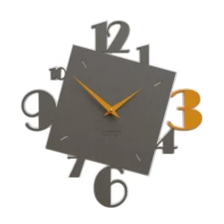 Orologi Da Parete Moderni-Selezionato da Mazzolaluce Orologio in legno numeri moderni per parete grigio e giallo melone