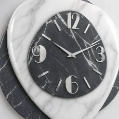 Orologi Da Parete Moderni-Selezionato da Mazzolaluce Orologio in resina moderno da parete effetto marmo grigio