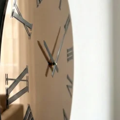 Orologi Da Parete Moderni-Selezionato da Mazzolaluce Orologio in vetro bronzo 60cm da parete rotondo numeri romani