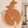 Orologi Da Parete Moderni-Selezionato da Mazzolaluce Orologio moderno a parete legno colore abbronzato