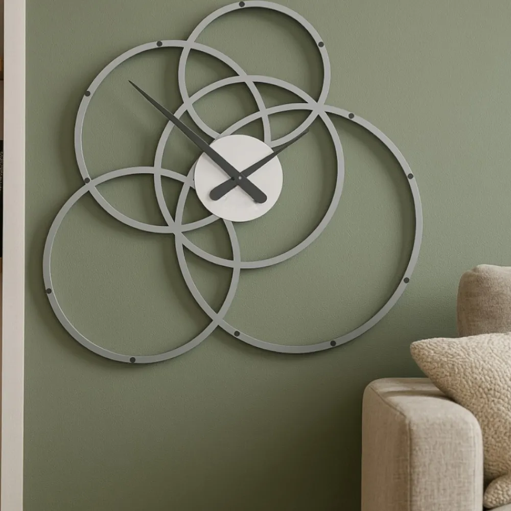 Orologi Da Parete Moderni-Selezionato da Mazzolaluce Orologio moderno da parete cerchi colore alluminio bianco