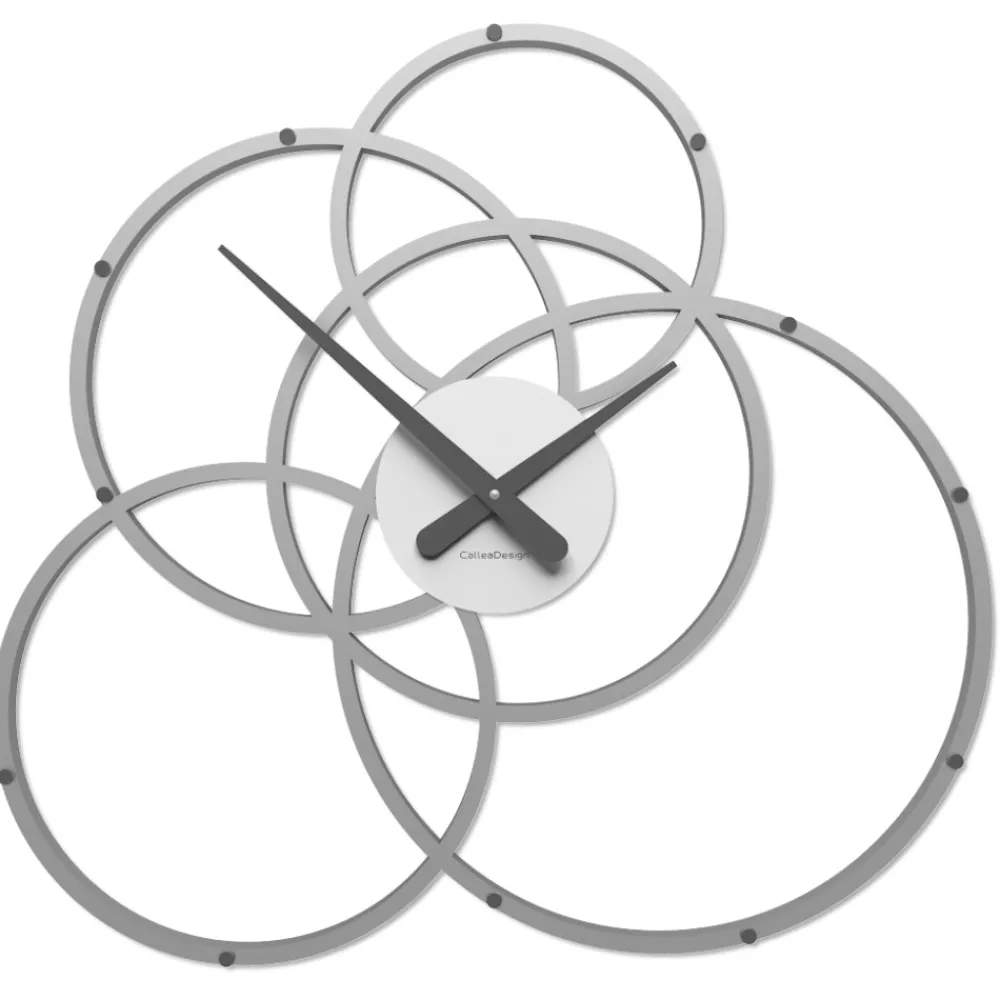 Orologi Da Parete Moderni-Selezionato da Mazzolaluce Orologio moderno da parete cerchi colore alluminio bianco