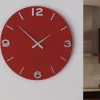 Orologi Da Parete Moderni-Selezionato da Mazzolaluce Orologio moderno da parete rotondo smarty legno colore rubino
