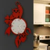 Orologi Da Parete Moderni-Selezionato da Mazzolaluce Orologio portafortuna rosso design moderno