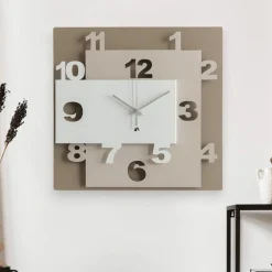 Orologi Da Parete Moderni-Selezionato da Mazzolaluce Orologio quadrato da parete bianco beige sabbia moderno