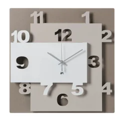 Orologi Da Parete Moderni-Selezionato da Mazzolaluce Orologio quadrato da parete bianco beige sabbia moderno