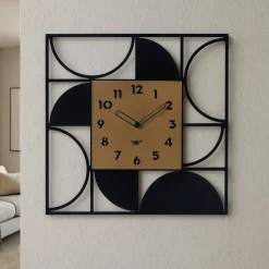 Orologi Da Parete Moderni-Selezionato da Mazzolaluce Orologio quadrato da parete moderno nero e oro