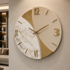Orologi Da Parete Moderni-Selezionato da Mazzolaluce Orologio rotondo da parete design particolare dettagli foglia oro effetto marmo