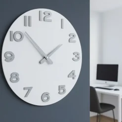 Orologi Da Parete Moderni-Selezionato da Mazzolaluce Orologio rotondo da parete moderno legno bianco grigio