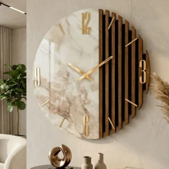 Orologi Da Parete Moderni-Selezionato da Mazzolaluce Orologio tondo 60cm oro resina legno design contemporaneo effetto marmo