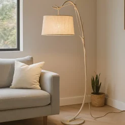 Lampade Da Terra-Selezionato da Mazzolaluce Piantana ad arco rustica legno marrone per salotto