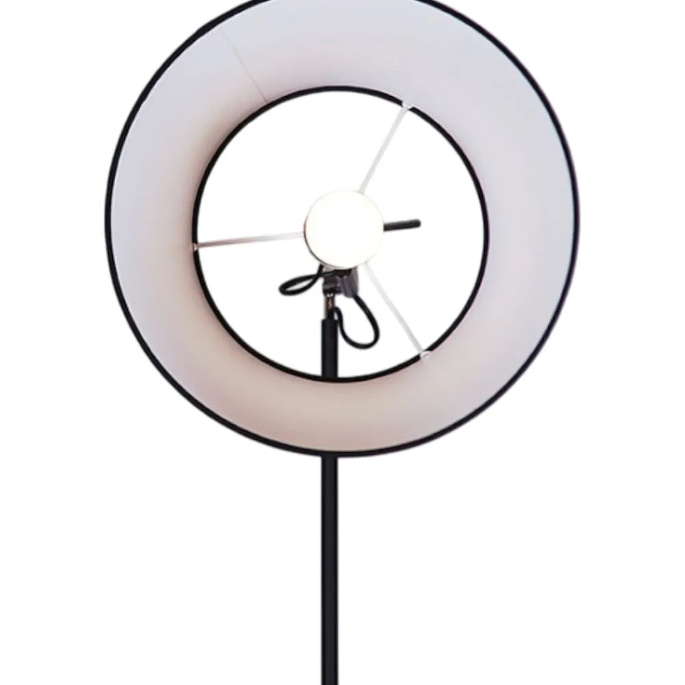 Lampade Da Terra-Selezionato da Mazzolaluce Piantana arco moderna nera cromata paralume orientabile