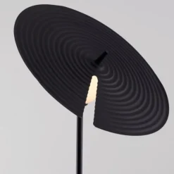 Lampade Da Terra-Selezionato da Mazzolaluce Piantana design moderno orientabile per salotto