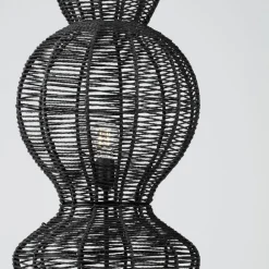 Lampade Da Terra-Selezionato da Mazzolaluce Piantana di rattan nero intrecciato per soggiorno