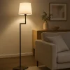 Lampade Da Terra-Selezionato da Mazzolaluce Piantane da salotto minimalista metallo nero paralume bianco