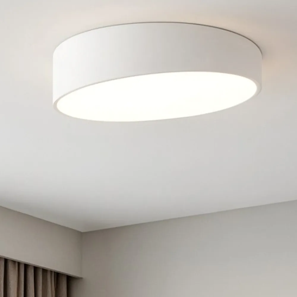 Plafoniere Moderne-Selezionato da Mazzolaluce Plafoniera bianca disegn moderna 50cm led per camera da letto