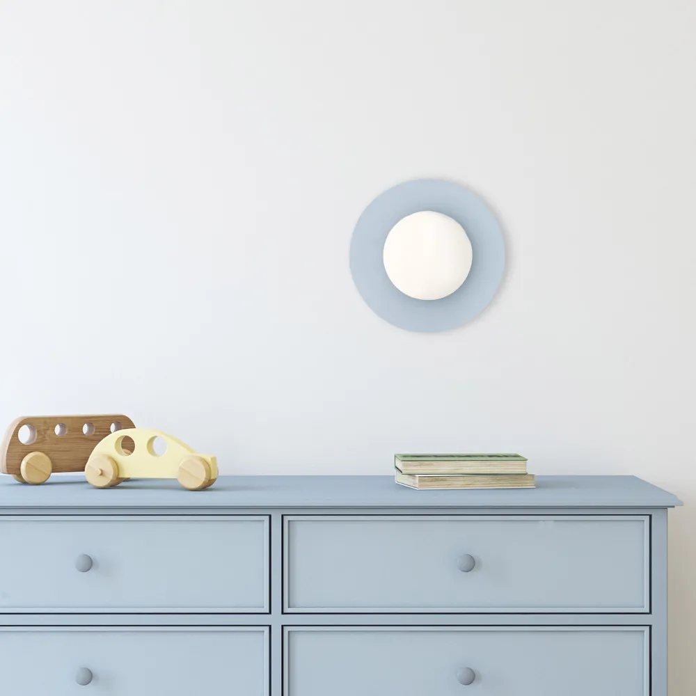 Plafoniere Moderne-Selezionato da Mazzolaluce Plafoniera celeste sfera vetro bianco per cameretta