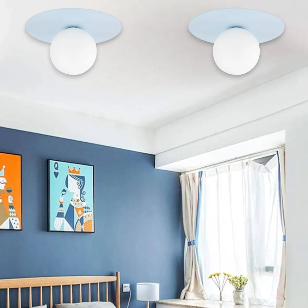 Plafoniere Moderne-Selezionato da Mazzolaluce Plafoniera celeste sfera vetro bianco per cameretta
