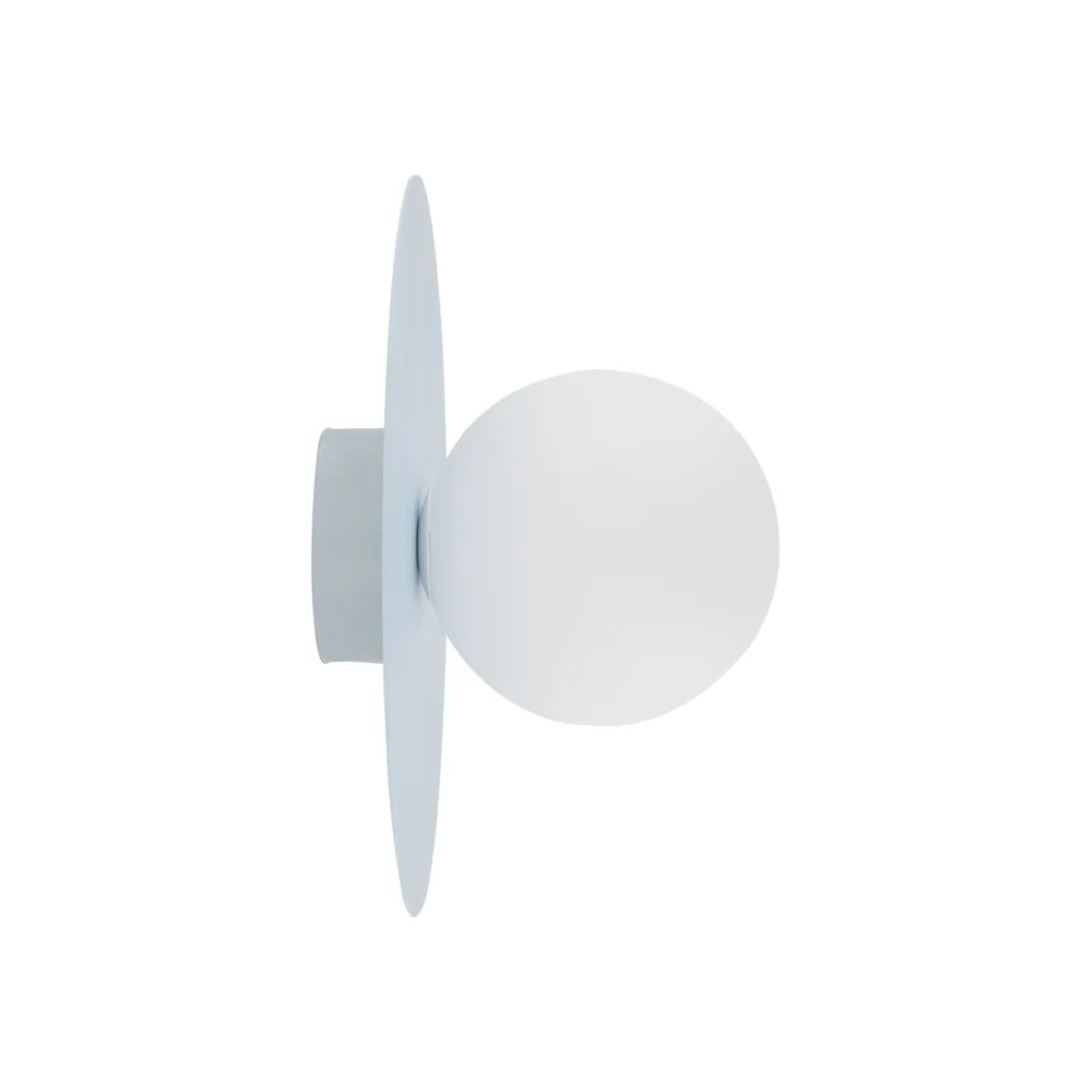 Plafoniere Moderne-Selezionato da Mazzolaluce Plafoniera celeste sfera vetro bianco per cameretta