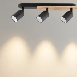 Plafoniere Moderne-Selezionato da Mazzolaluce Plafoniera con faretti nero legno orientabili per cucina