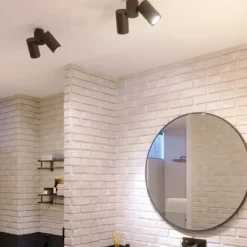Plafoniere Moderne-Selezionato da Mazzolaluce Plafoniera da cucina con faretti per illuminazione pensili
