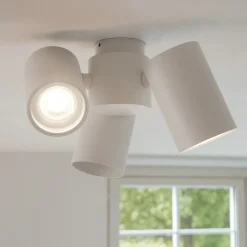 Plafoniere Moderne-Selezionato da Mazzolaluce Plafoniera da cucina con 3 luci orientabili