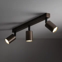 Plafoniere Moderne-Selezionato da Mazzolaluce Plafoniera da cucina marrone con 3 luci orientabili
