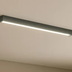 Plafoniere Moderne-Selezionato da Mazzolaluce Plafoniera da cucina nera 92cm led t8 16w 3000k